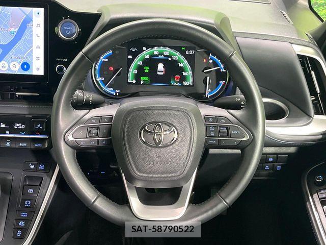 Toyota VOXY HYBRID 2023-08 7981537-11