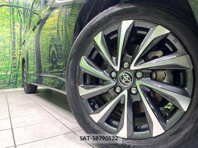 Toyota VOXY HYBRID 2023-08 7981537-13