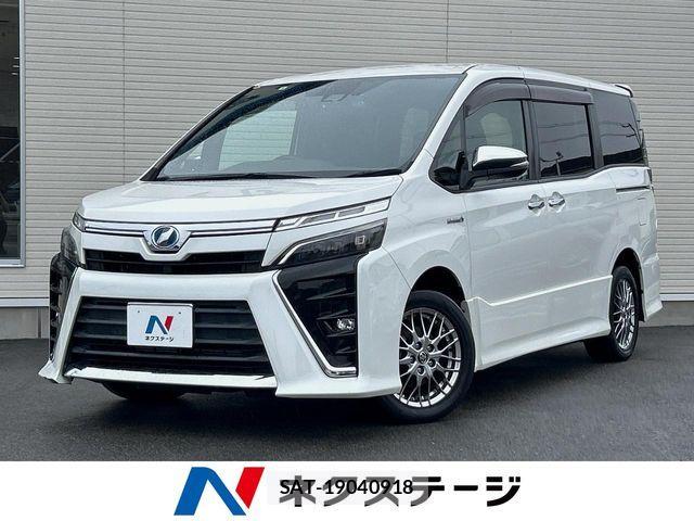 Toyota VOXY HYBRID 2018-06 7981544-0