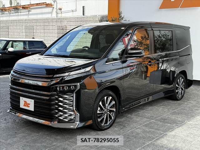 Toyota VOXY HYBRID 2022-09 7981532-9
