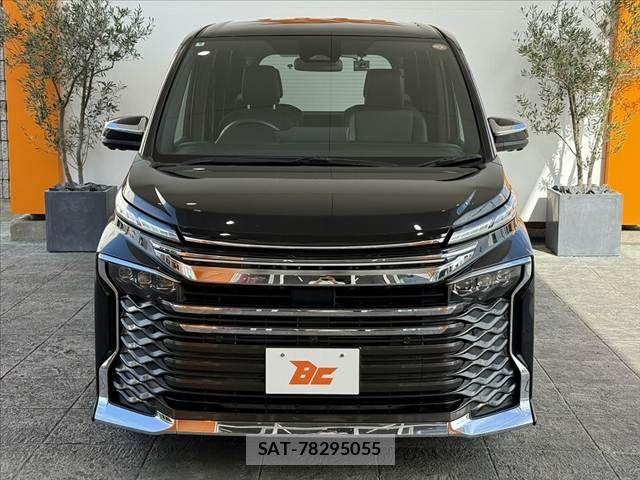 Toyota VOXY HYBRID 2022-09 7981532-8
