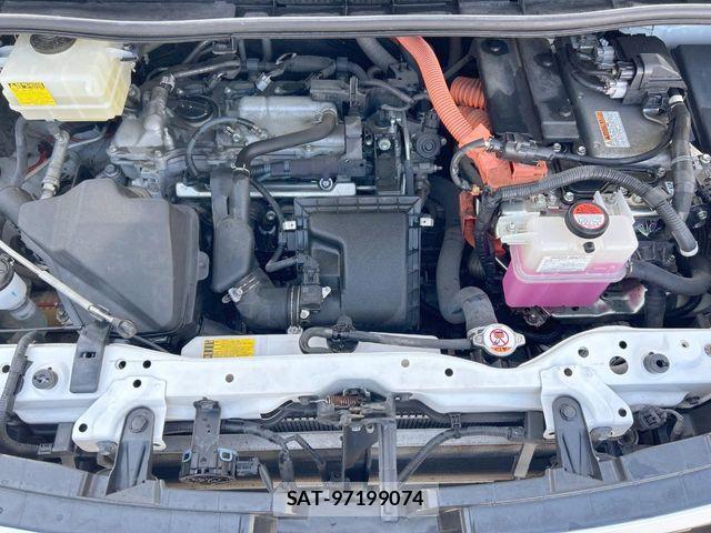 Toyota VOXY HYBRID 2014-05 7981546-18