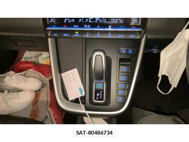 Toyota VOXY HYBRID 2025-04 7981529-15