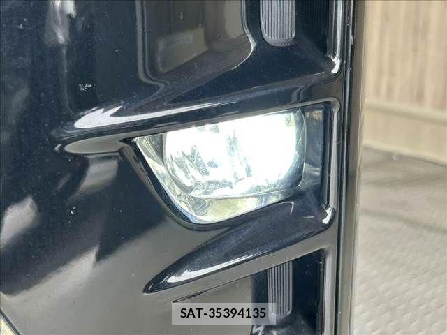 Toyota VOXY HYBRID 2018-05 8039148-16