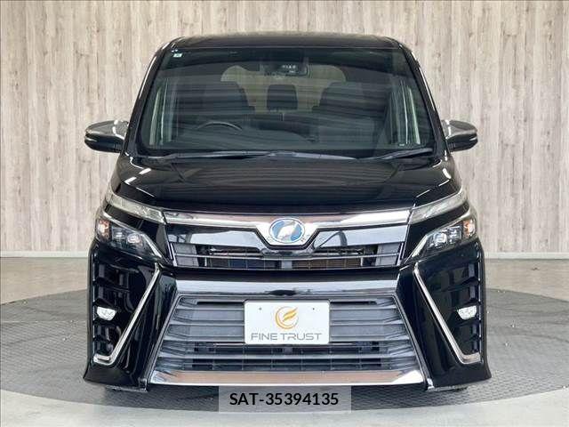 Toyota VOXY HYBRID 2018-05 8039148-18