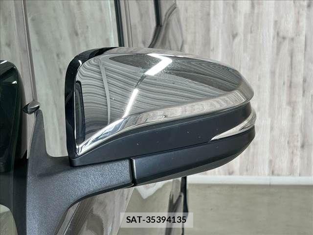 Toyota VOXY HYBRID 2018-05 8039148-29