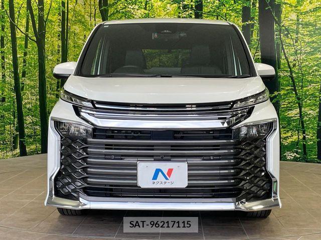 Toyota VOXY HYBRID 2025-11 8039132-14