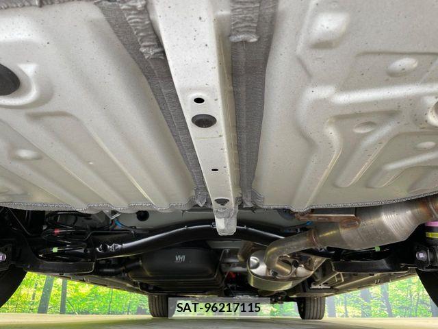 Toyota VOXY HYBRID 2025-11 8039132-19