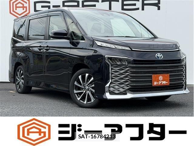 Toyota VOXY HYBRID 2022-11 8039140-0