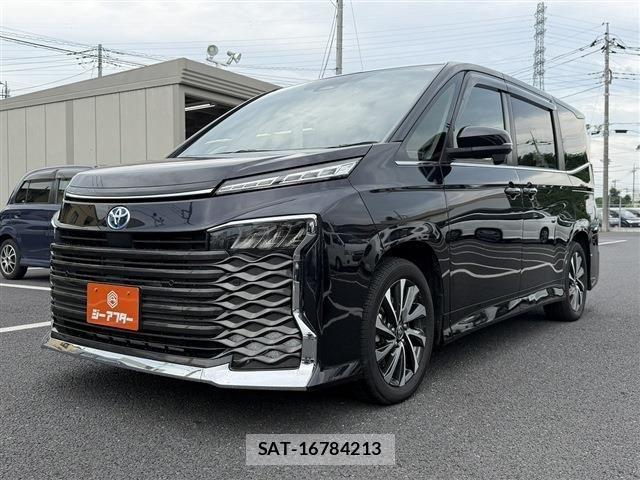 Toyota VOXY HYBRID 2022-11 8039140-24
