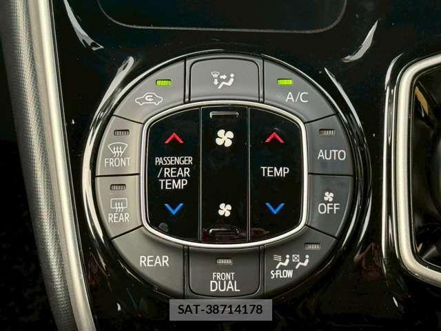 Toyota VOXY HYBRID 2020-12 8039146-10
