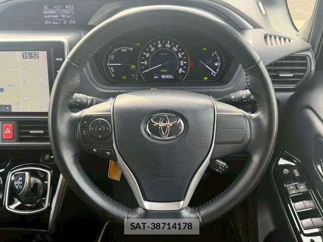Toyota VOXY HYBRID 2020-12 8039146-13