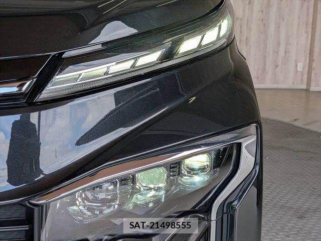 Toyota VOXY HYBRID 2023-09 8039142-12