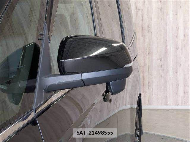 Toyota VOXY HYBRID 2023-09 8039142-23