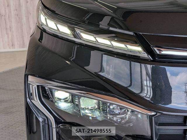Toyota VOXY HYBRID 2023-09 8039142-28