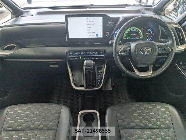 Toyota VOXY HYBRID 2023-09 8039142-2