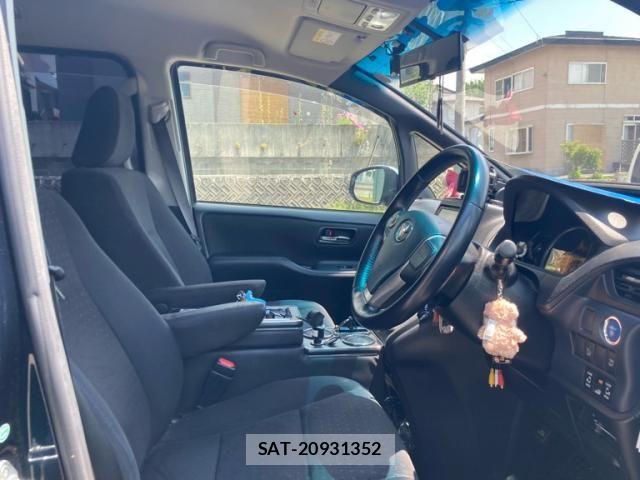 Toyota VOXY HYBRID 2015-04 8039151-10