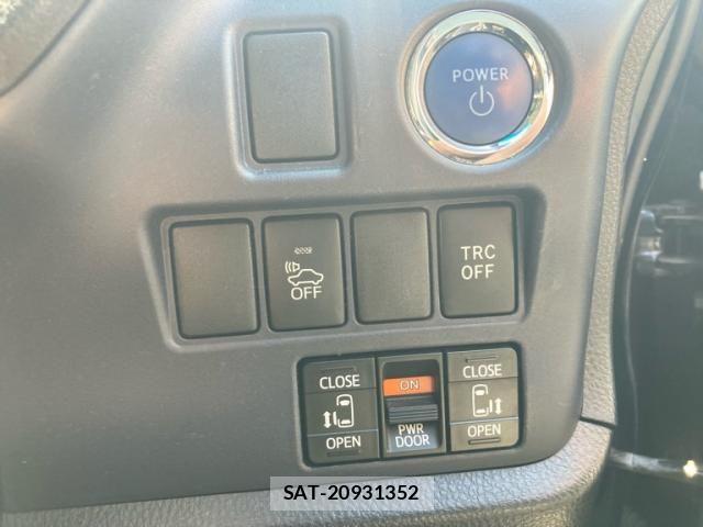 Toyota VOXY HYBRID 2015-04 8039151-15