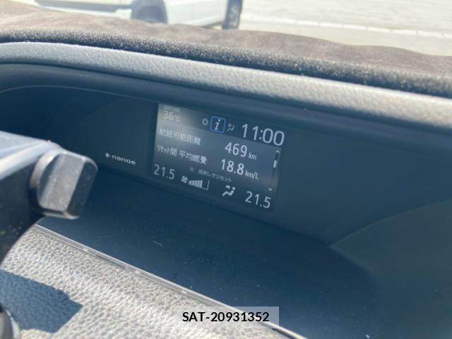 Toyota VOXY HYBRID 2015-04 8039151-20