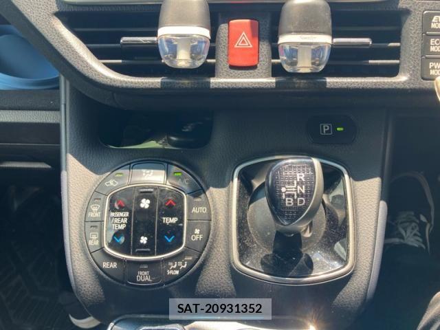 Toyota VOXY HYBRID 2015-04 8039151-23