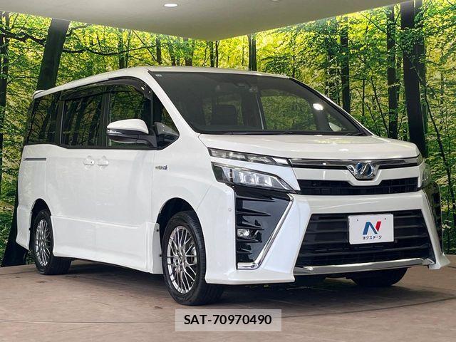 Toyota VOXY HYBRID 2017-12 8039145-16