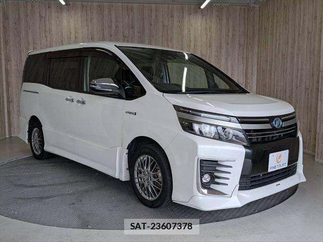 Toyota VOXY HYBRID 2017-05 8039149-18