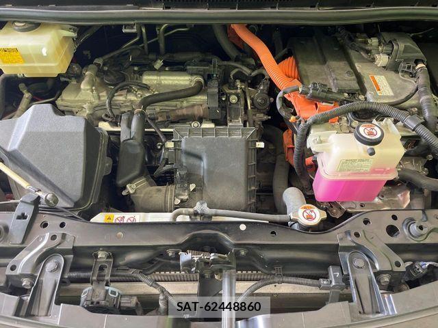 Toyota VOXY HYBRID 2018-03 8039147-18