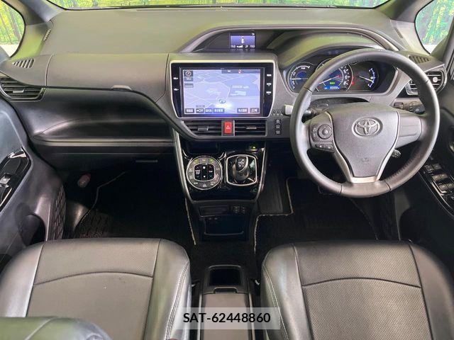 Toyota VOXY HYBRID 2018-03 8039147-1