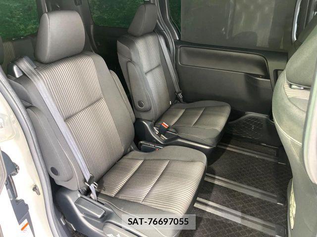 Toyota VOXY HYBRID 2019-01 8039144-10
