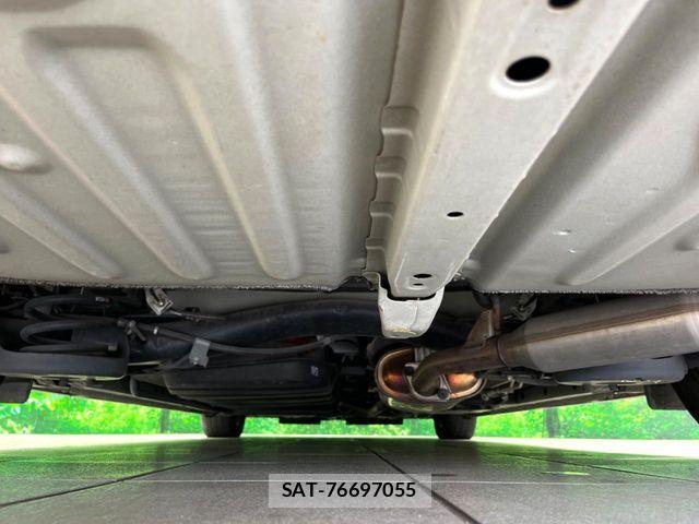Toyota VOXY HYBRID 2019-01 8039144-19