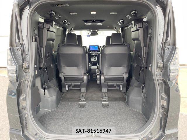 Toyota VOXY HYBRID 2022-08 8039141-10