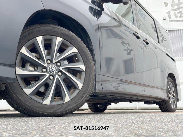Toyota VOXY HYBRID 2022-08 8039141-13