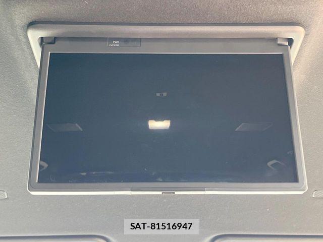 Toyota VOXY HYBRID 2022-08 8039141-4