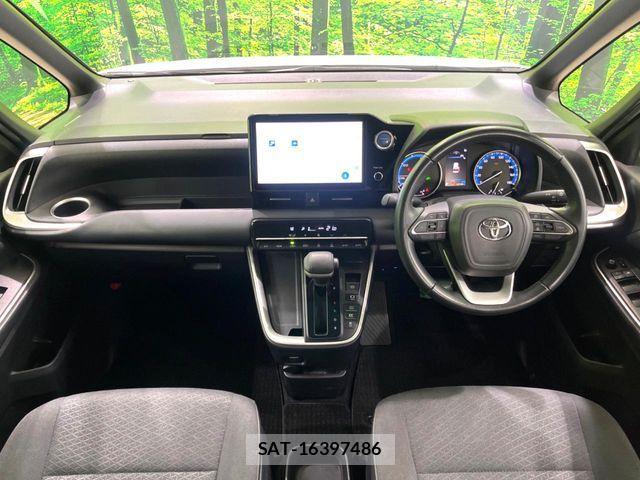 Toyota VOXY HYBRID 2022-10 8039143-1