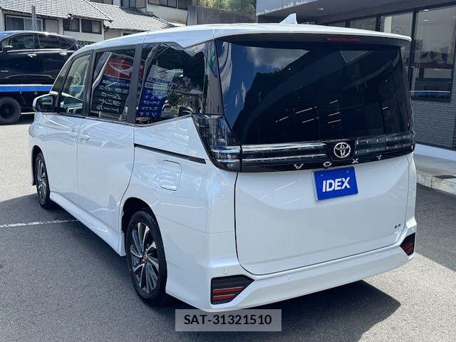 Toyota VOXY HYBRID 2026-06 8039131-2