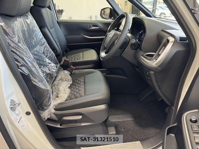 Toyota VOXY HYBRID 2026-06 8039131-8