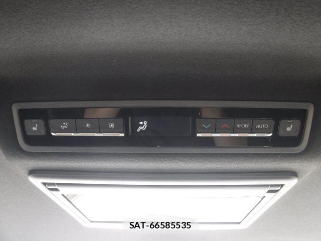 Toyota VOXY HYBRID 2026-05 8039133-22