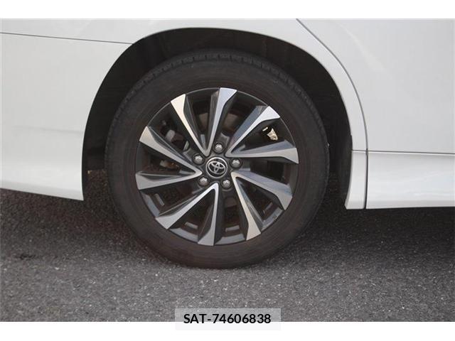 Toyota VOXY HYBRID 2023-02 8076115-16
