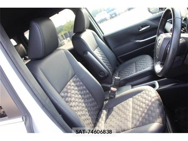 Toyota VOXY HYBRID 2023-02 8076115-22