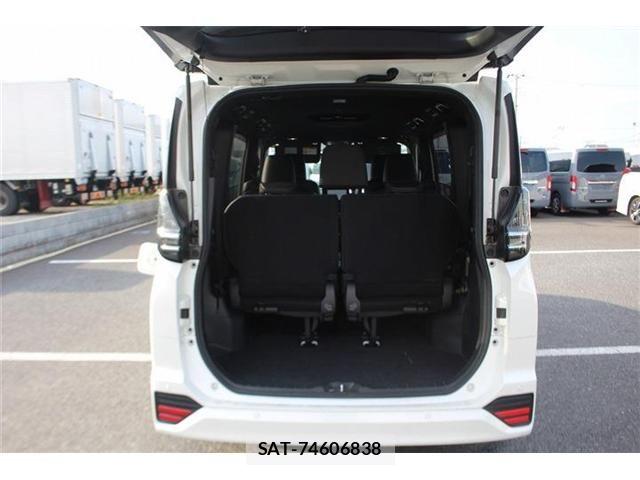 Toyota VOXY HYBRID 2023-02 8076115-28