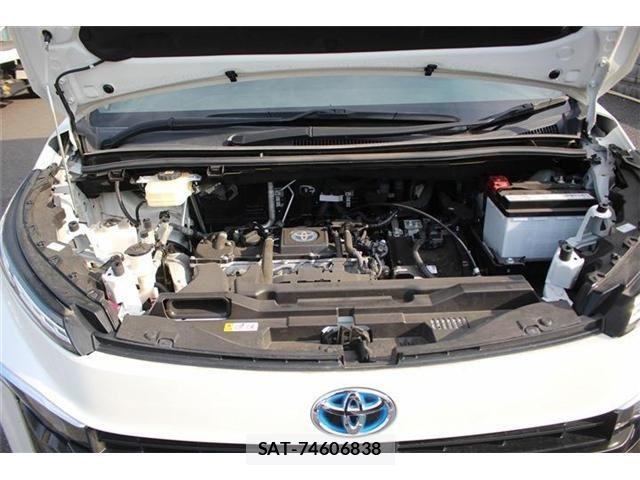 Toyota VOXY HYBRID 2023-02 8076115-29