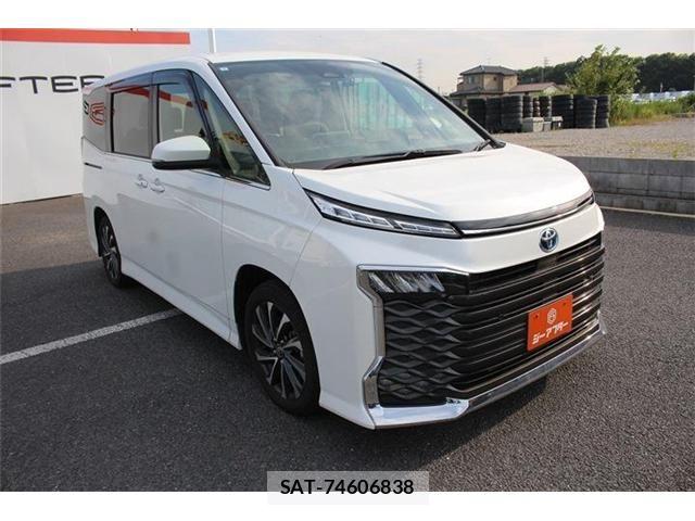 Toyota VOXY HYBRID 2023-02 8076115-7