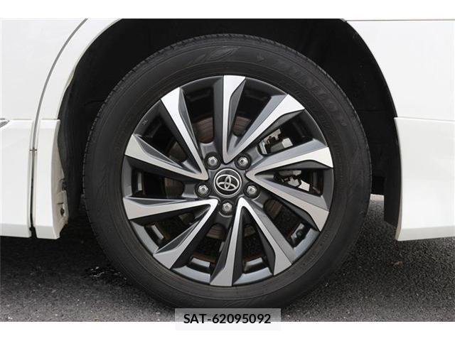 Toyota VOXY HYBRID 2023-04 8076109-13