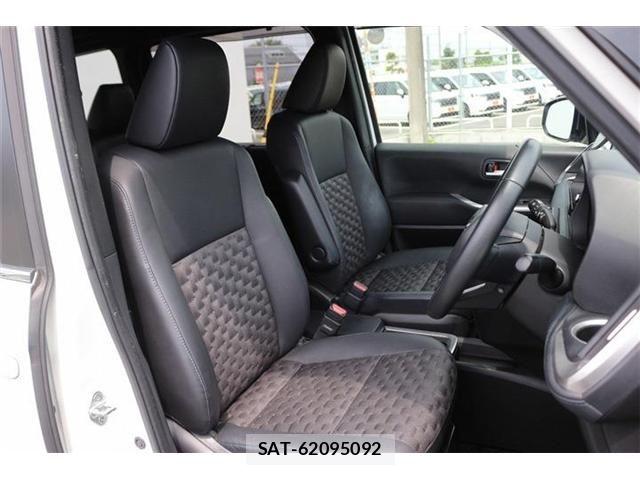 Toyota VOXY HYBRID 2023-04 8076109-14
