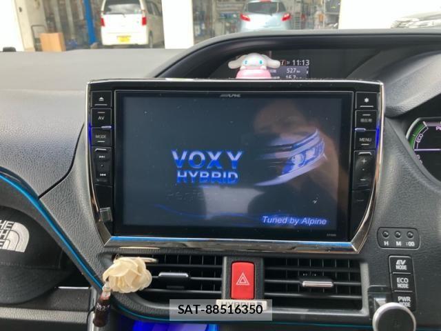 Toyota VOXY HYBRID 2014-11 8076116-15