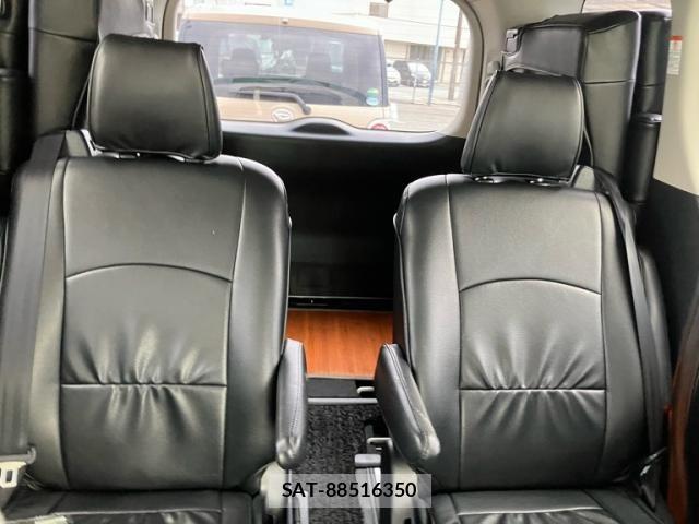 Toyota VOXY HYBRID 2014-11 8076116-19