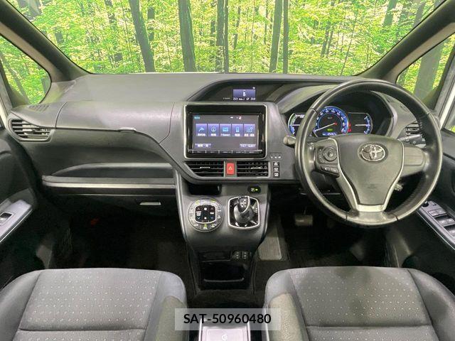 Toyota VOXY HYBRID 2015-07 8076119-1
