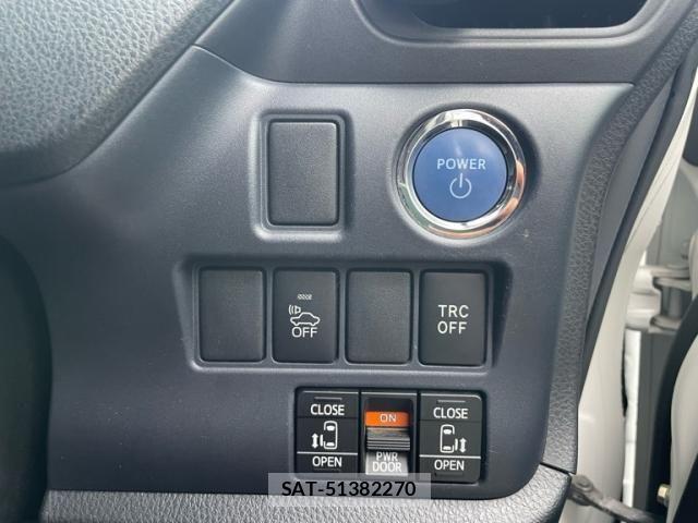 Toyota VOXY HYBRID 2015-07 8076117-12