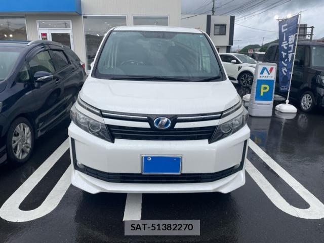 Toyota VOXY HYBRID 2015-07 8076117-1