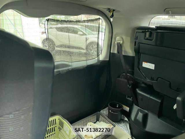 Toyota VOXY HYBRID 2015-07 8076117-20